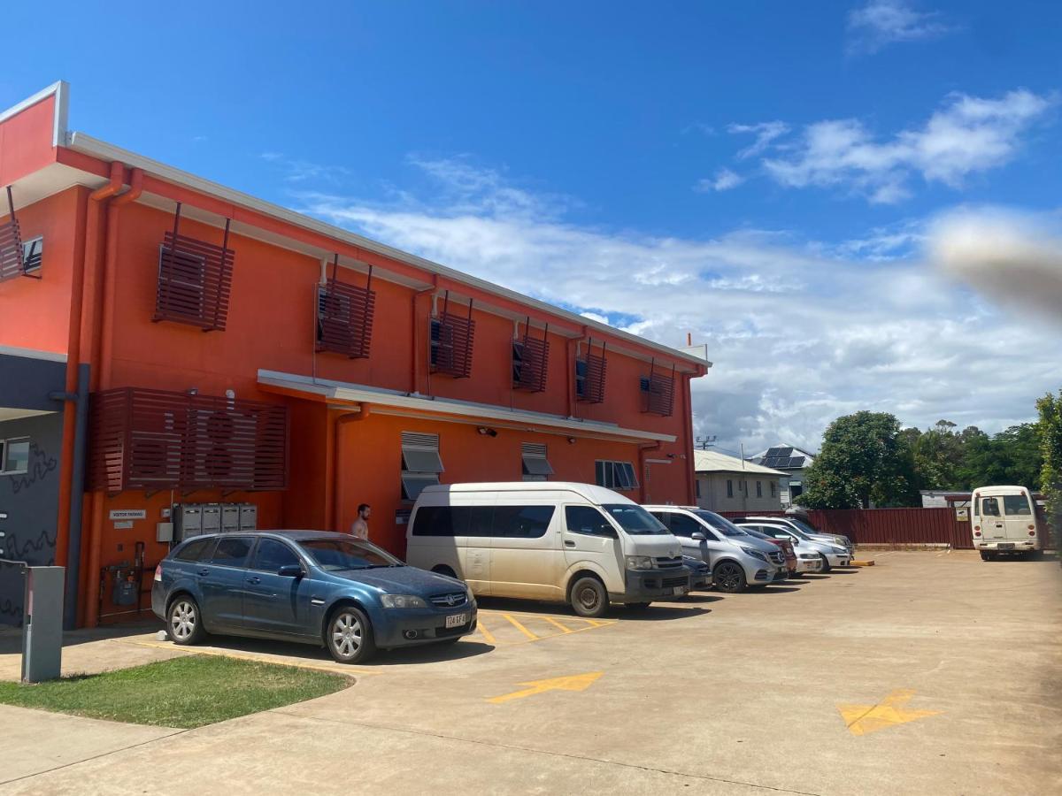 Tomato Backpackers Hostel Bundaberg Exterior photo